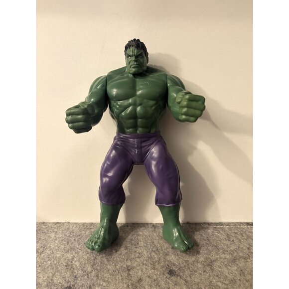 Hasbro Marvel 9.5" Incredible Hulk 2019 Toy  # 3007 - Picture 2 of 5